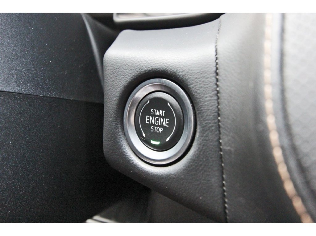 Used 2024 GMC Yukon AT4 w/ AT4 Premium Plus Package AWD/4WD image 32