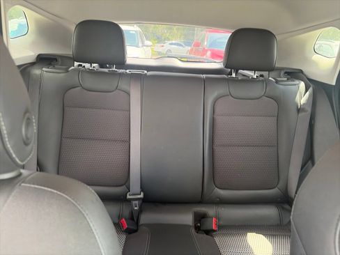 Used 2025 Chevrolet Trax LT FWD image 12