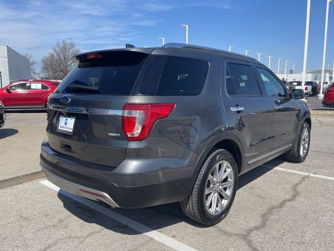 Used 2017 Ford Explorer Limited w/ Equipment Group 303A image 3