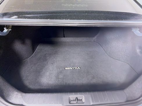 Used 2024 Nissan Sentra SR FWD image 27
