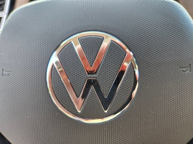 Used 2025 Volkswagen Atlas SE AWD/4WD image 32
