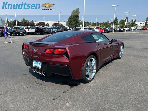 Used 2019 Chevrolet Corvette Stingray Coupe w/ 1LT RWD image 7
