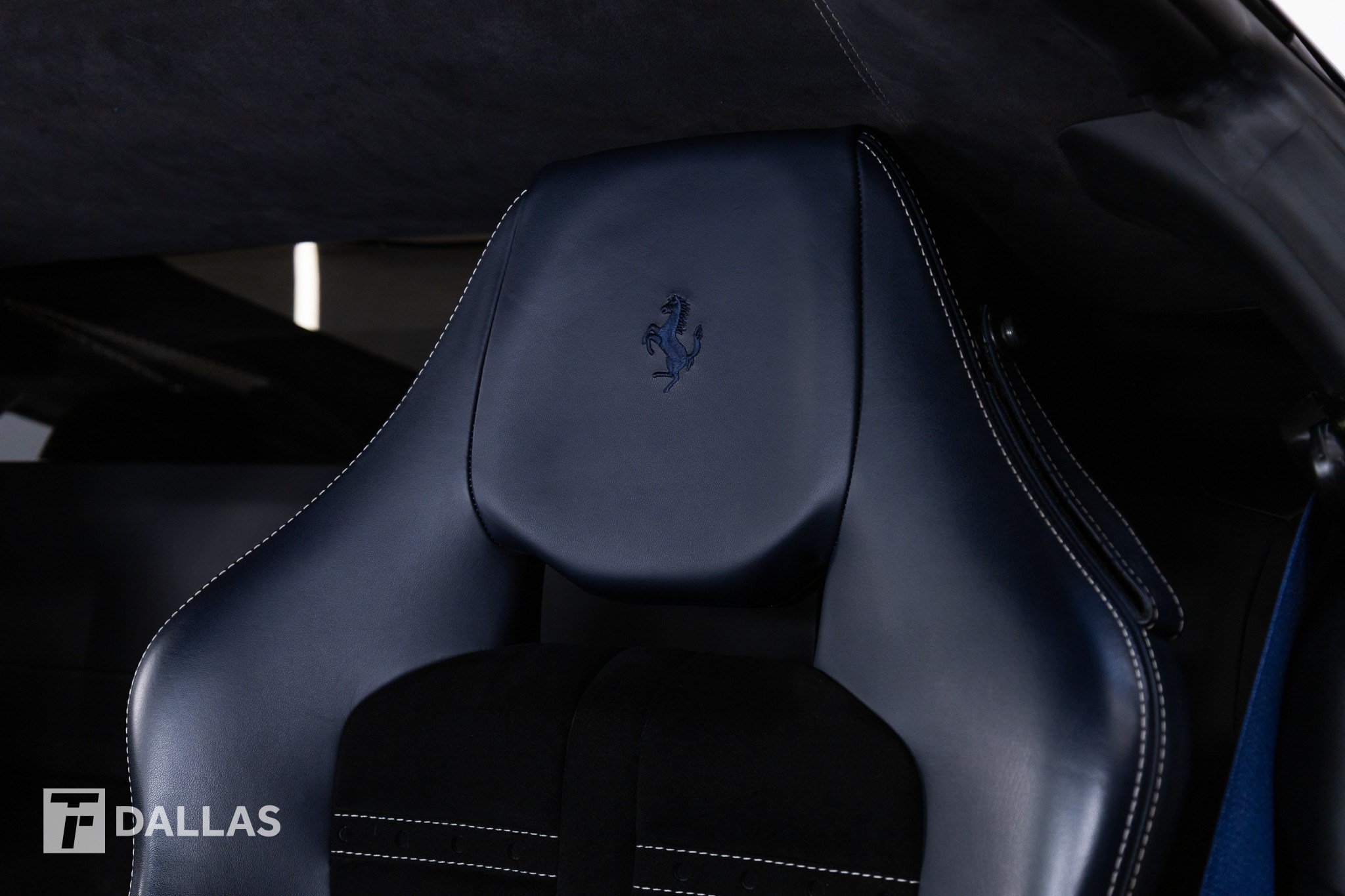 Used 2020 Ferrari F8 Tributo RWD image 31