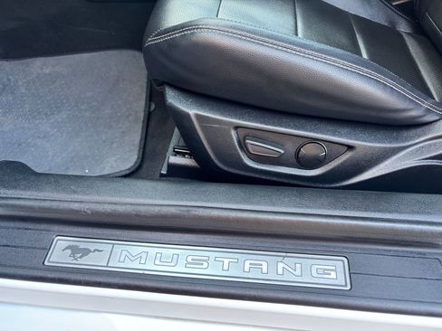 Used 2022 Ford Mustang Premium RWD image 40
