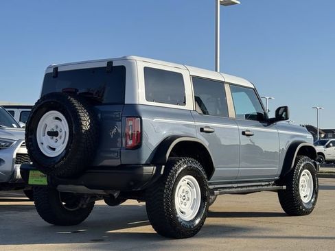 Used 2023 Ford Bronco Heritage Edition image 4
