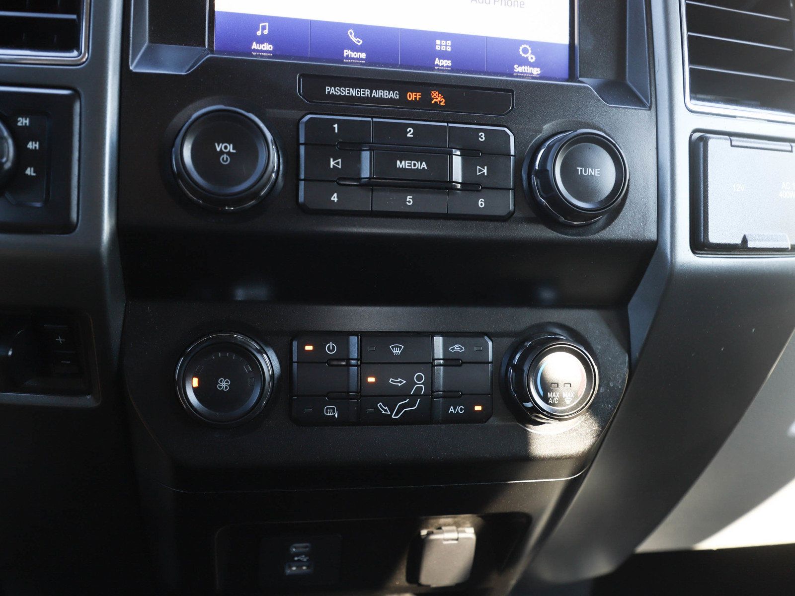 Used 2021 Ford F250 XLT w/ XLT Value Package AWD/4WD image 22