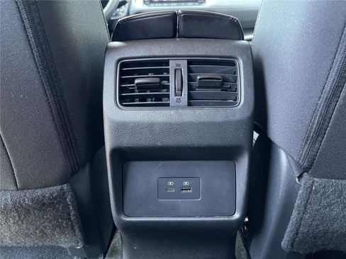 Used 2023 Nissan Rogue SV AWD/4WD image 36