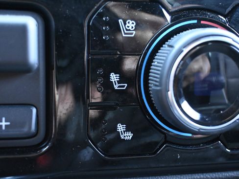 Used 2024 Chevrolet Silverado 2500 LTZ w/ LTZ Plus Package image 31