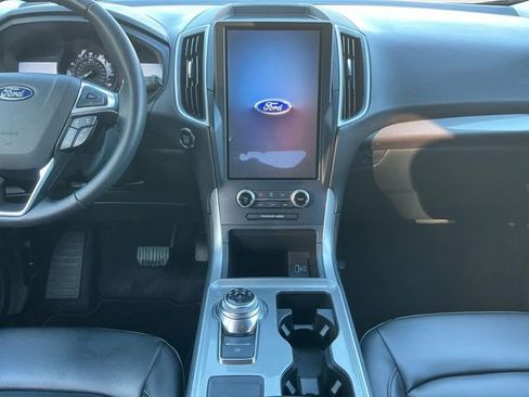 Used 2023 Ford Edge SEL image 13