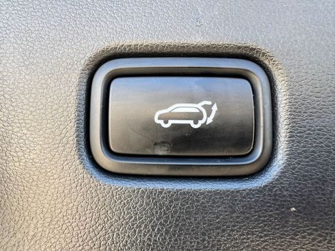 Certified 2024 Hyundai Tucson Limited AWD/4WD image 35