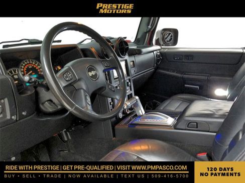 Used 2005 HUMMER H2 SUT w/ Preferred Equipment Group image 25
