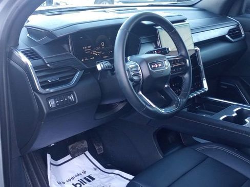 Used 2024 GMC Acadia Elevation w/ Luxury Package image 9