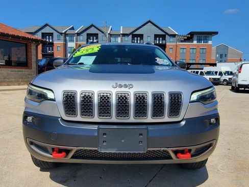 Used 2020 Jeep Cherokee Trailhawk AWD/4WD image 2