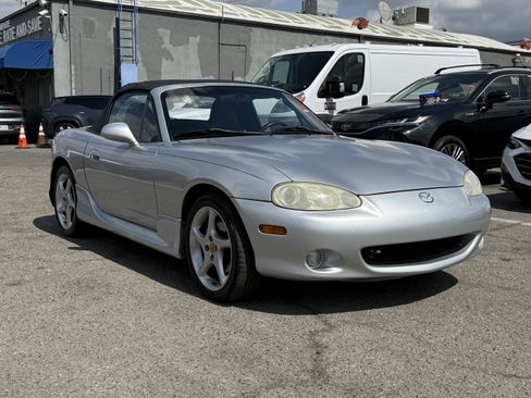 Used 2003 MAZDA MX-5 Miata LS image 6