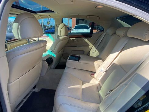 Used 2014 Lexus LS 460 AWD image 18