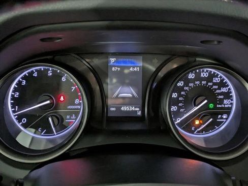 Used 2022 Toyota Camry SE FWD image 11