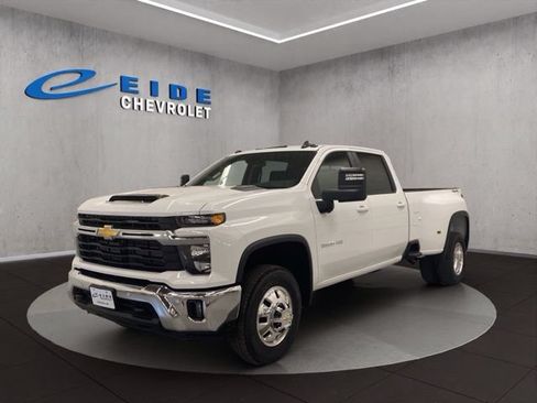 New 2026 Chevrolet Silverado 3500 LT w/ All Star Edition AWD/4WD image 10