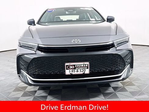 Certified 2023 Toyota Crown AWD/4WD image 2