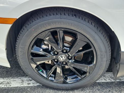 Certified 2023 Honda Odyssey Sport image 10