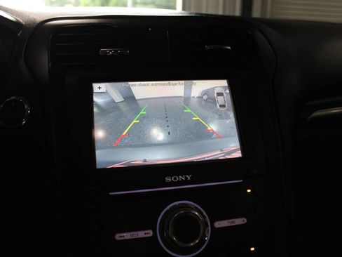 Used 2017 Ford Fusion Energi Titanium FWD image 20