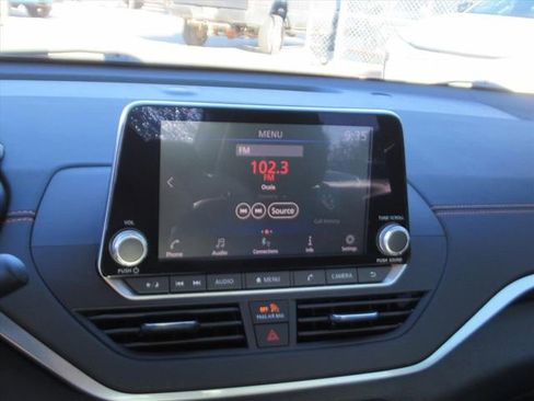 Used 2022 Nissan Altima 2.5 SR image 23