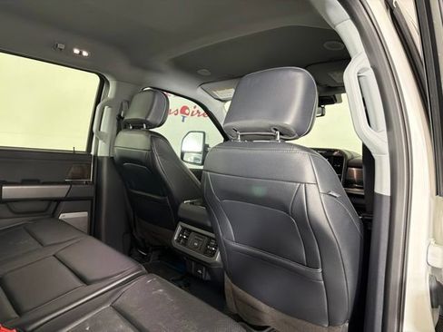 Used 2023 Ford F450 Lariat w/ Lariat Ultimate Package AWD/4WD image 19