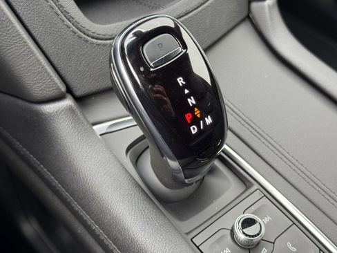 New 2025 Cadillac XT5 Luxury image 22