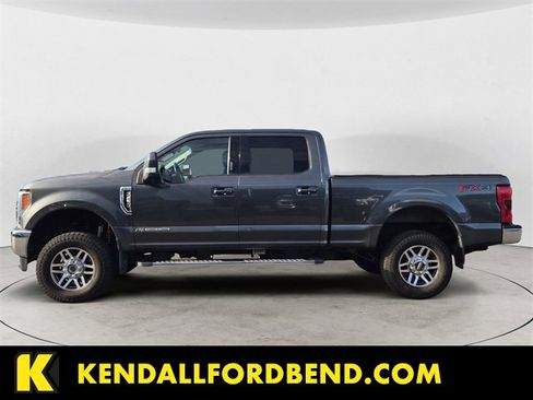 Used 2019 Ford F250 Lariat w/ Lariat Ultimate Package image 2