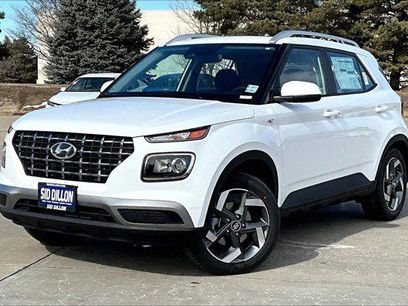 New 2025 Hyundai Venue SEL