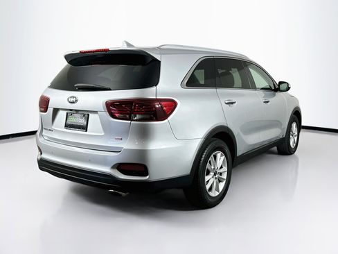 Used 2019 Kia Sorento AWD w/ LX Convenience Package image 9