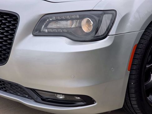 Used 2023 Chrysler 300 S RWD image 6