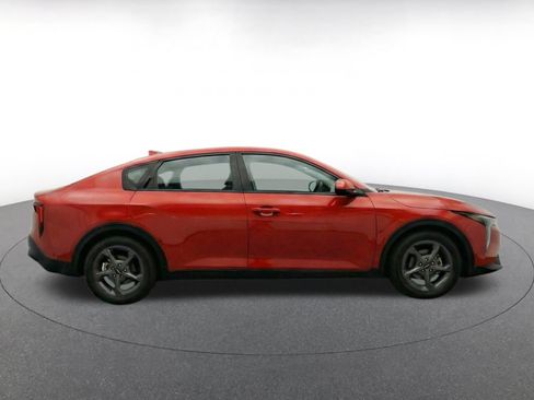 Used 2025 Kia K4 FWD image 10