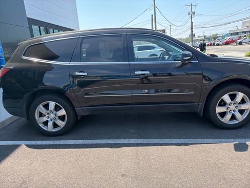 Used 2017 Chevrolet Traverse Premier AWD/4WD image 18
