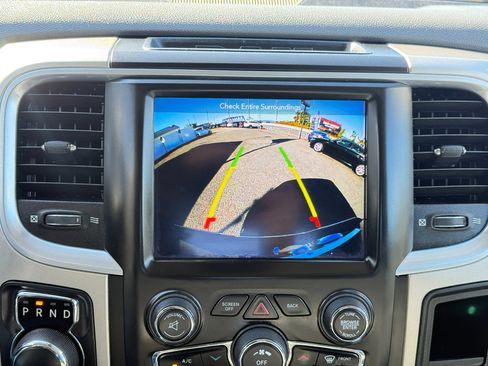 Used 2018 RAM 1500 Classic SLT w/ Luxury Group image 22