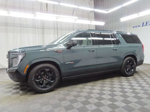 Used 2026 GMC Yukon XL AT4 Ultimate AWD/4WD image 7