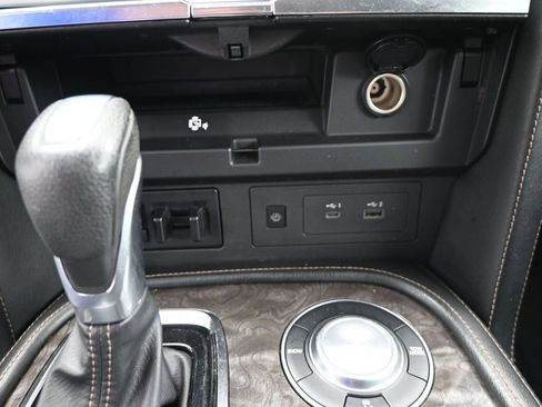 Used 2022 Nissan Armada Platinum w/ Captain's Chairs Package RWD image 24