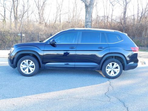 Used 2019 Volkswagen Atlas S w/ Towing Package image 2