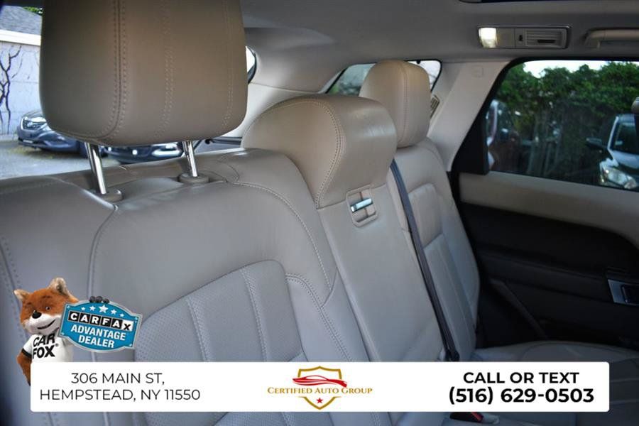 Used 2019 Land Rover Range Rover Sport HSE AWD/4WD image 28