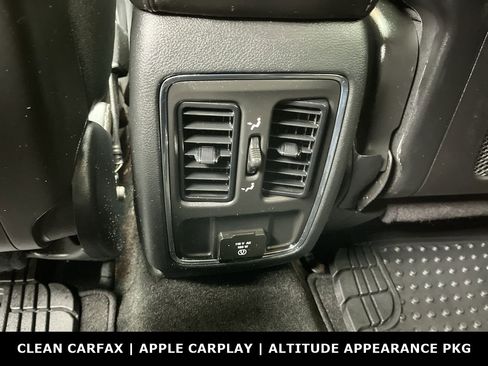 Used 2022 Jeep Grand Cherokee Laredo X AWD/4WD image 13