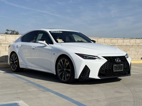 Certified 2023 Lexus IS 350 F Sport image 2
