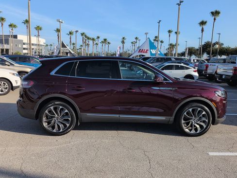 Certified 2021 Lincoln Nautilus Reserve AWD/4WD image 3