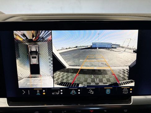 Used 2024 Chevrolet Silverado 2500 LTZ w/ LTZ Plus Package image 27