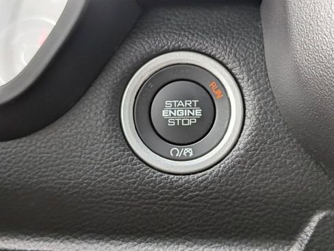 Used 2024 RAM 1500 Laramie RWD image 30