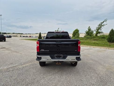Used 2022 Chevrolet Silverado 3500 LT w/ Convenience Package AWD/4WD image 6