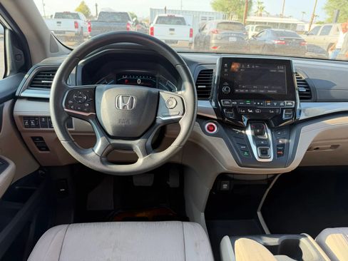 Used 2018 Honda Odyssey EX image 22
