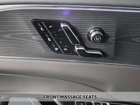 Used 2025 Cadillac Lyriq Sport AWD/4WD image 10
