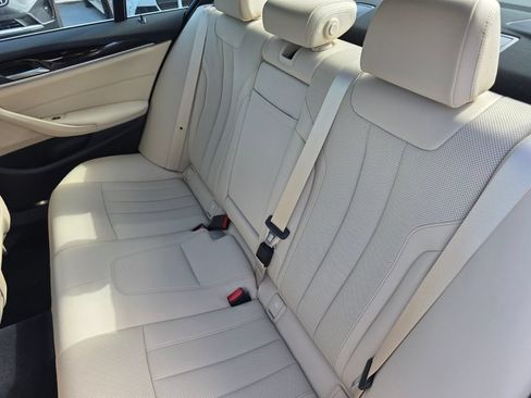 Used 2021 BMW 540i w/ Convenience Package RWD image 16