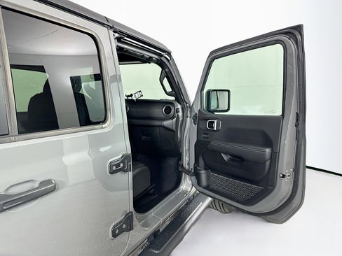 Used 2023 Jeep Wrangler Sahara w/ Cold Weather Group image 30