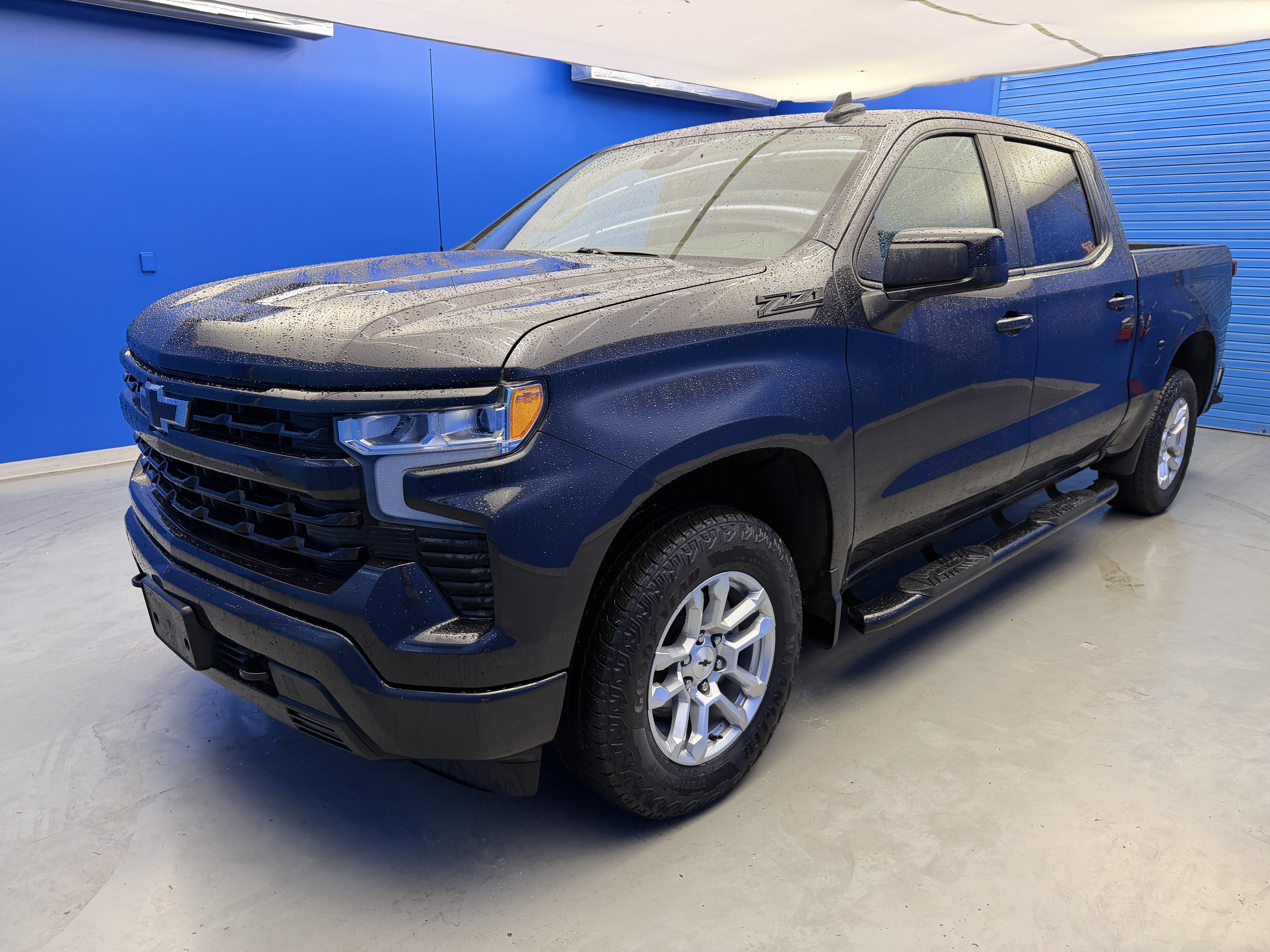 Used 2023 Chevrolet Silverado 1500 RST AWD/4WD image 4