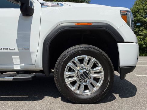 Used 2023 GMC Sierra 2500 Denali w/ Denali Ultimate Package AWD/4WD image 12